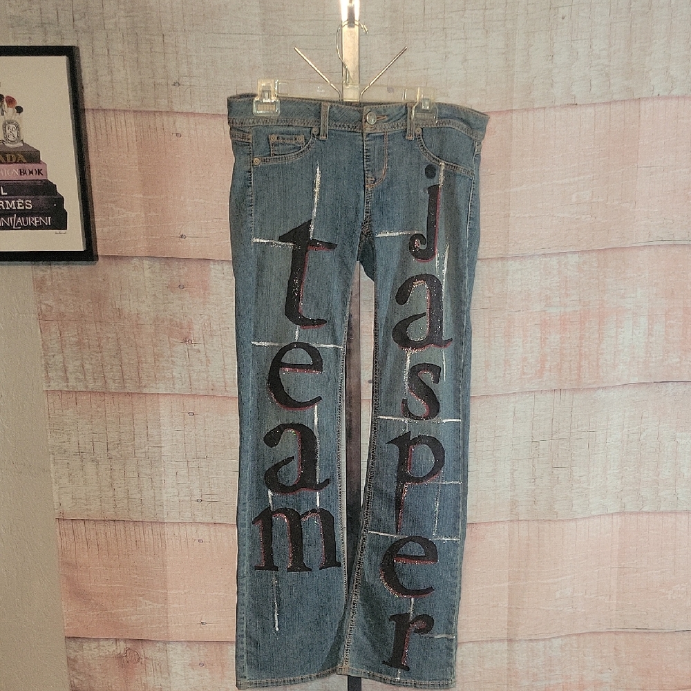The Twilight Saga * Team Jasper* Homemade Jeans - Picture 1 of 14